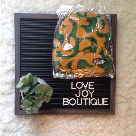 Petals and Peacocks Beanie - Picture 2 of 5